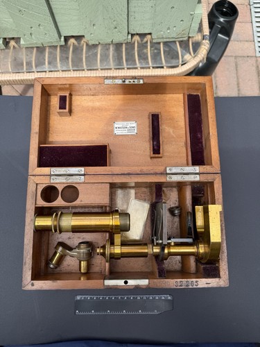 Antique leitz wetzlar - e., brass