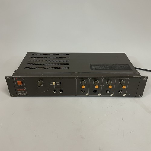 Tascam headphone amplifier - headphone,
