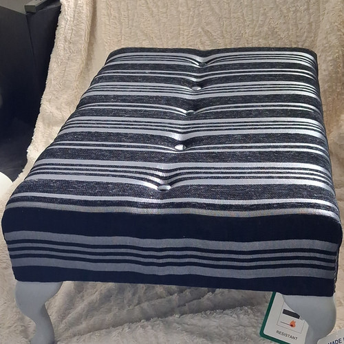 Large striped tufted