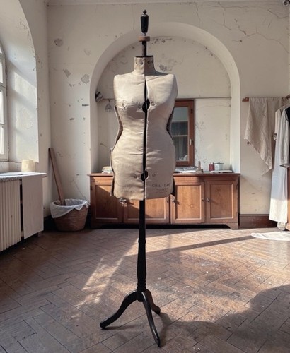 1950 dressmakers mannequin - 1950's,