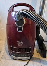 Miele Complete C3 Cat & Dog   Powerline Vacuum Cleaner