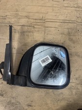 2004 Mitsubishi Shogun O/S