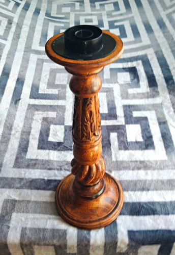 Traditional wooden column - traditional,