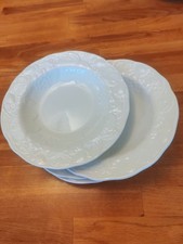 Wedgewood Strawberry and Vine