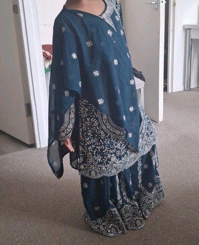 Girls asian salwar kameez - girls,