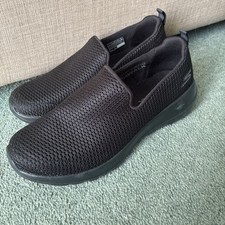 woman’s Skechers Shoes