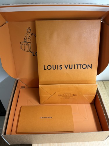 Louis vuitton tall empty - vuitton, gift