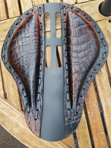 Triumph bobber leather - triumph,