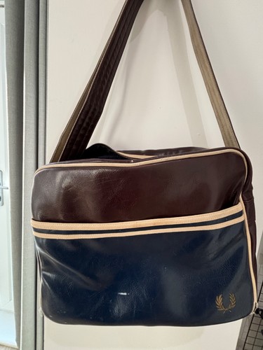 Genuine fred perry classic - genuine,