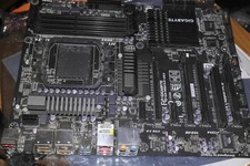 GIGABYTE GA-990FXA-UD3 Socket