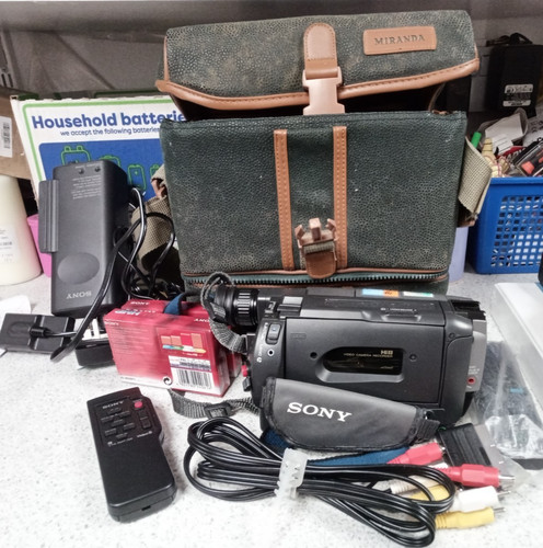 Sony handycam ccd trv820e - handycam, ccd-trv820e