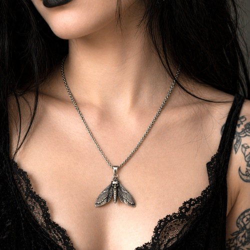 Deaths head hawk moth - deaths,