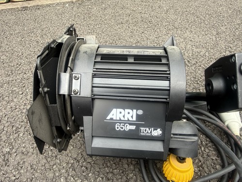 Arri 650 plus pole - 650,