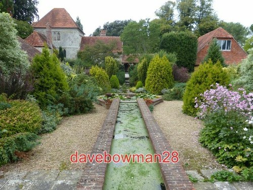 Photo rymans water feature - photo,