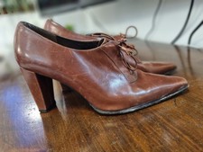 Womens Shoes Size 4.5 RUSSELL