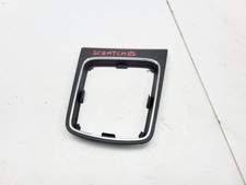 Centre console surround trim - centre,