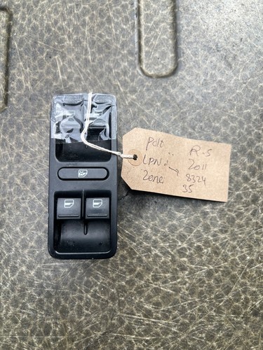 Volkswagen polo 2011 driver