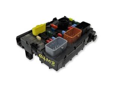 Peugeot 207 & 307 BSM-L11-00 HW: 01H SW: 6E Fuse & Relay Box 9664055780 Delphi