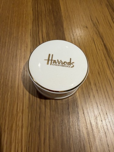 Harrods knightsbridge small - knightsbridge,