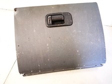 2t14v06015aaw Glove Box