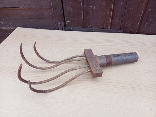 Vintage cultivator head claw - head,