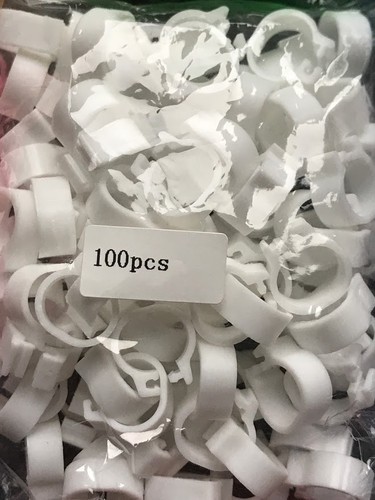100 coloured 8mm plastic - x,