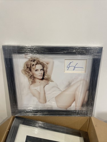 Kylie minogue signed - kylie,