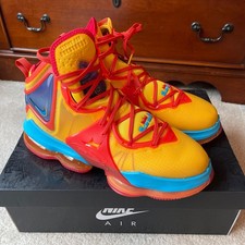 LeBron 19 Tune Squad Space Jam