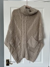 Nina Murati Crochet Mesh Roll