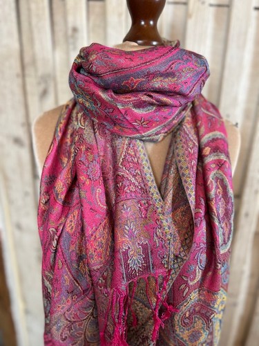 Hot pink paisley pure - , silk