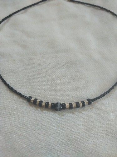 Black bead vertebrae necklace - black,