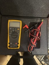 Fluke 175 True-RMS Digital Multimeter