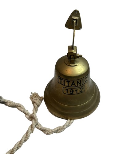 Large brass wall mount - large,