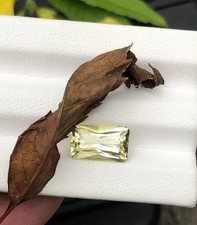 2.60Ct/ Fancy Cutting Yellow Heliodor Piece Good quality Lustre Good For Jewlers