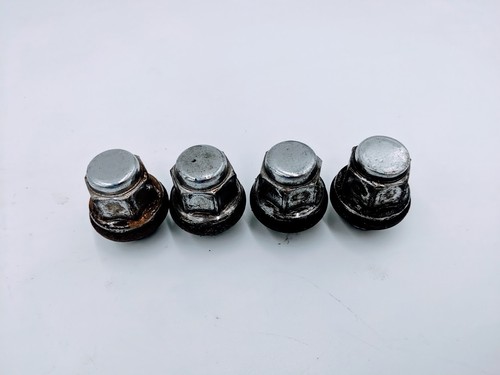 Lexus spare wheel nuts - wheel,