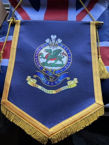 Queens regiment pennant qr p - regiment, qr-p