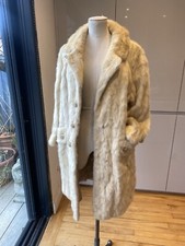 LARGE HIGGS FURS VINTAGE 1950S