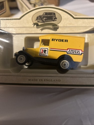 Lledo days ryder truck - lledo,