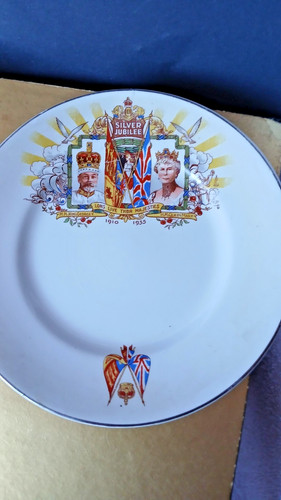 Commemorative plate the - commemorative,