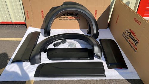 Wheel arch and body cladding - arch,