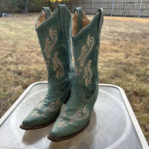 Ladies corral cowboy - ladies,