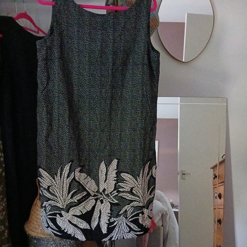 Next size black print - 10,