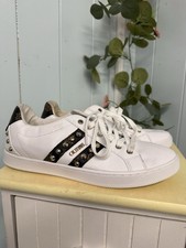 Guess Rassta Studded Trainers Size UK7 EU40 Ladies White Brown Lace Up Sneakers 