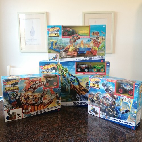 Hot wheels monster jam - hot, 1/64