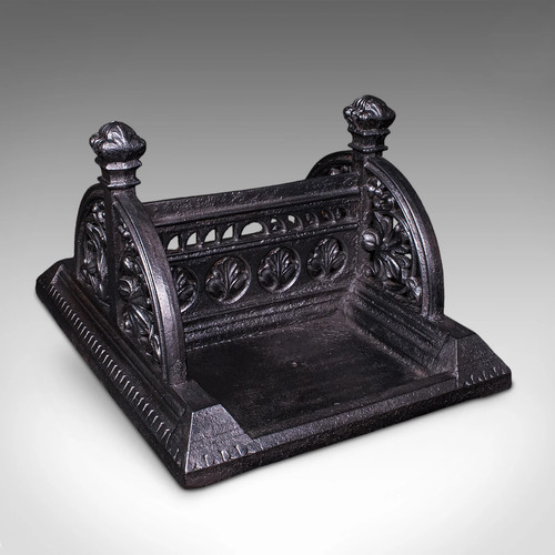 Antique townhouse boot - antique,