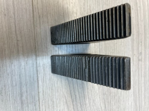 Serrated step block - 2,
