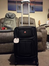 WENGER Wheeled Suitcase Swiss Gear Expandable Hybrid Black Medium