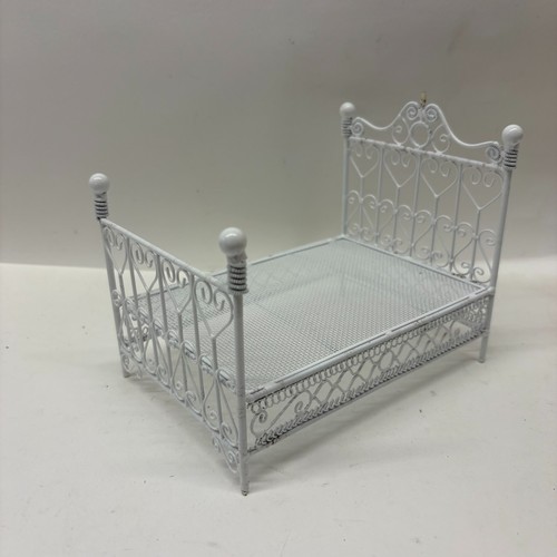 12th scale dolls house - 1:12th,