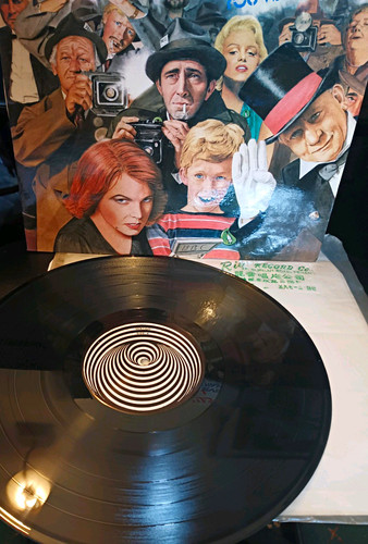 Vertigo swirl quo - swirl,