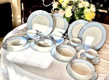 Bruce Oldfield Doulton dinner service